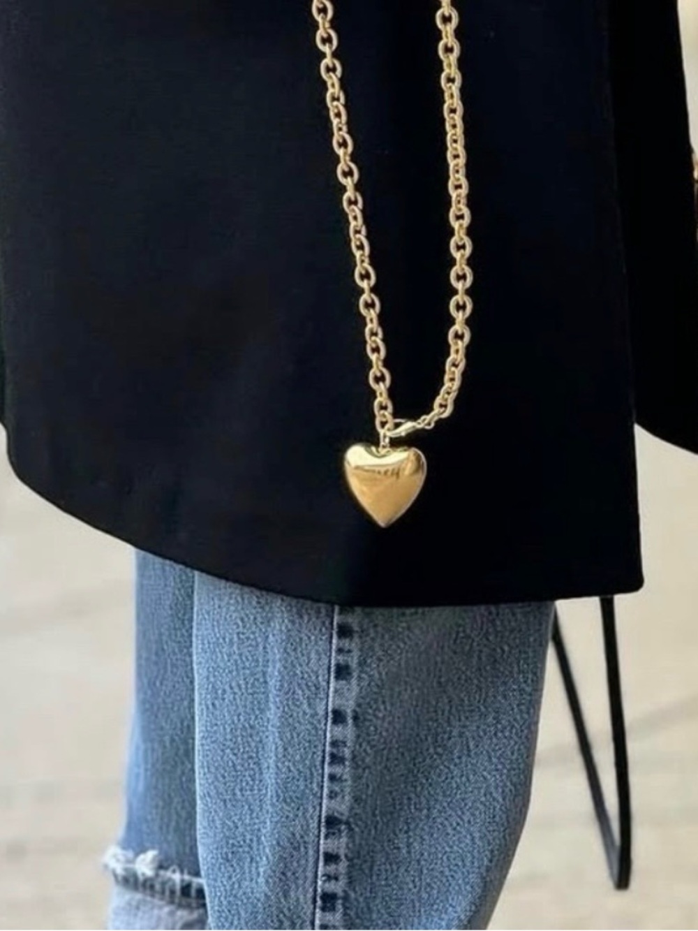 Gold Heart Pendant Chunky Chain Necklace - Women Jewelry - Picture 4 of 5